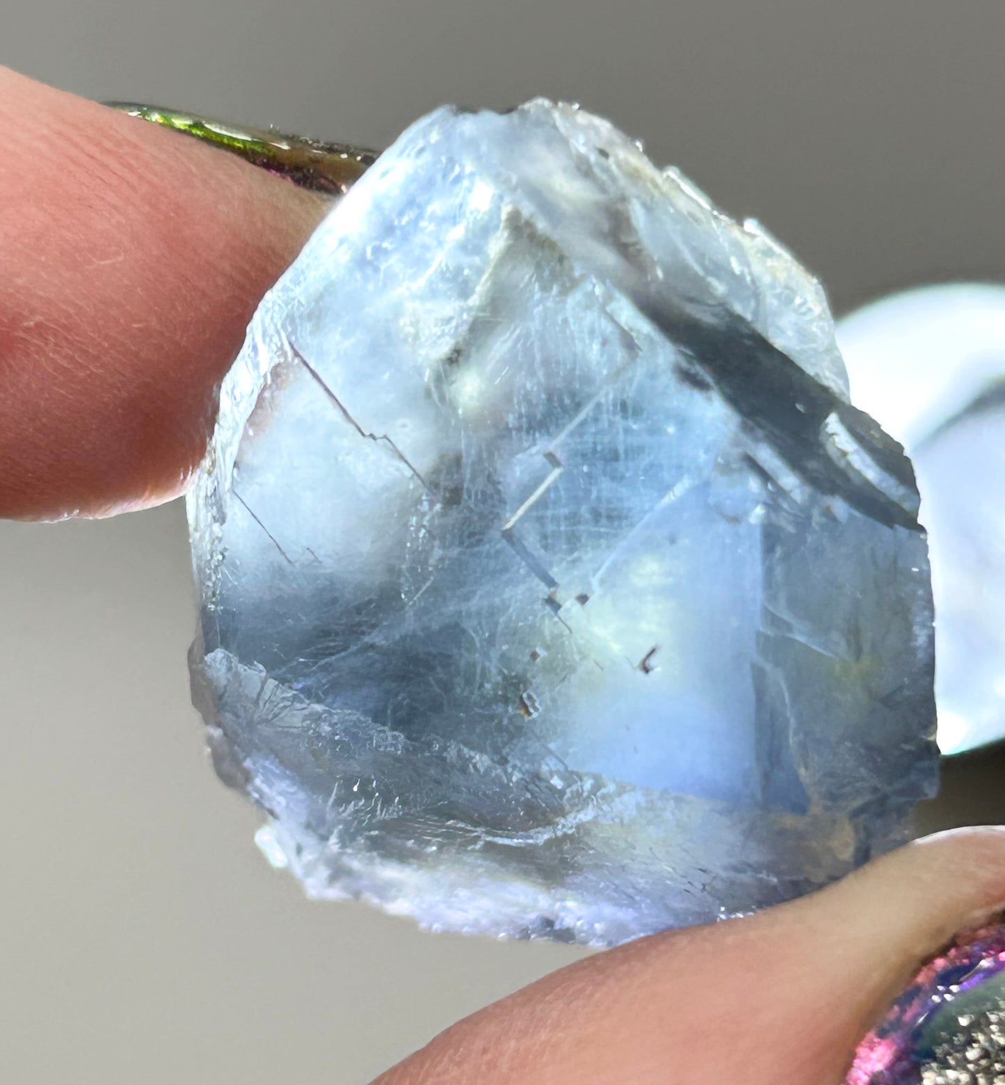 #9 Blue Fluorite from La Barre Mine, Puy-de-Dôme, Auvergne-Rhône-Alpes, France 🇫🇷 Old Stock