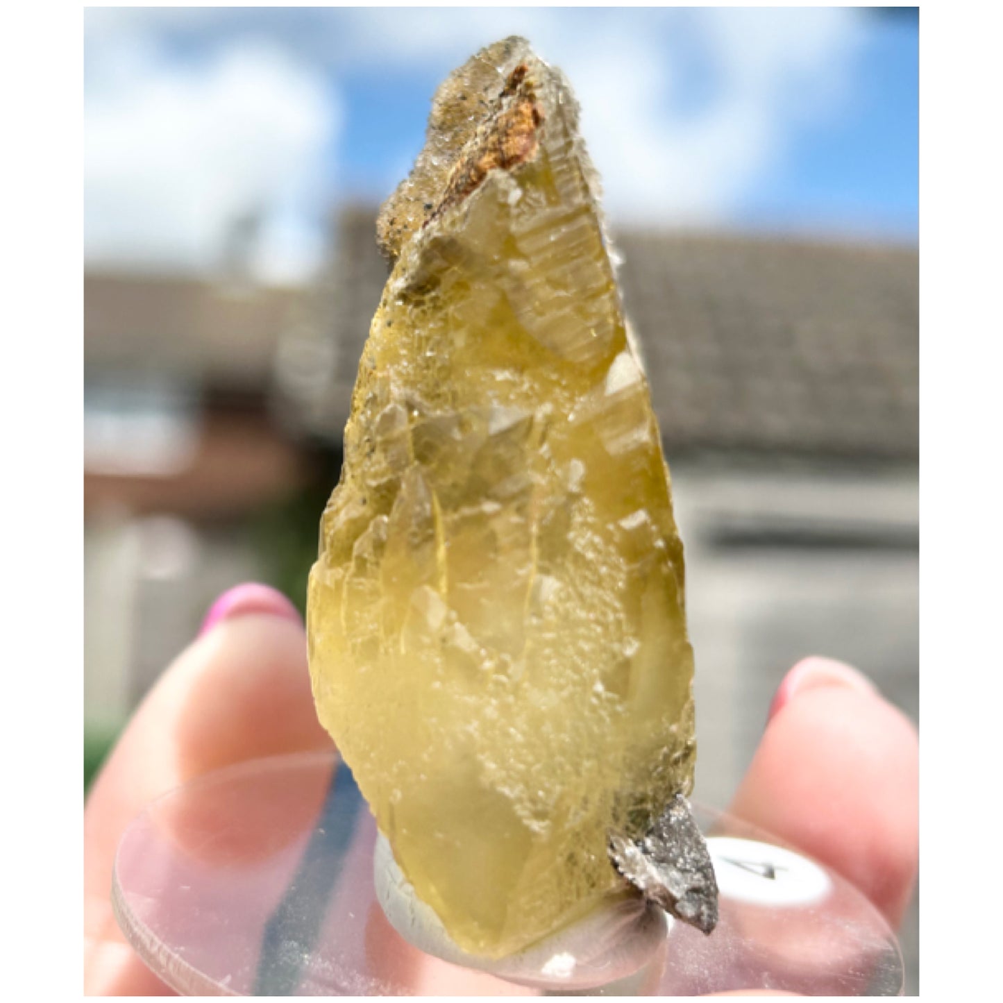 Collectors #4 Heson Mine Single Yellow Optical Calcite Medium Point With Limolite From Heson Mine, La Paz County, Arizona, USA 🇺🇸